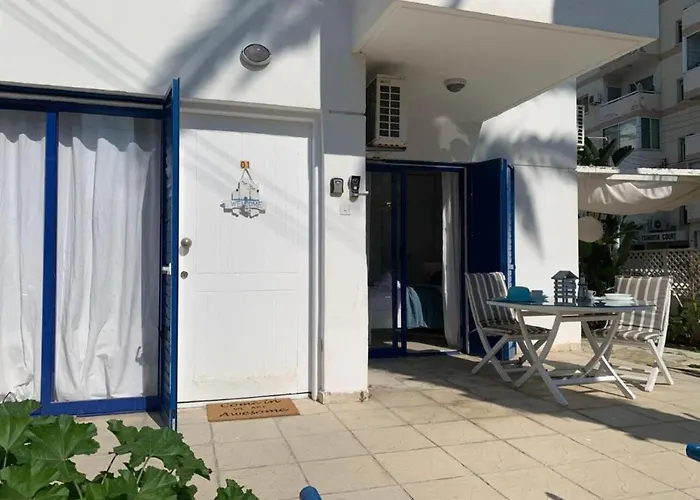 Romy's Cozy One Bedroom Apt * Larnaca